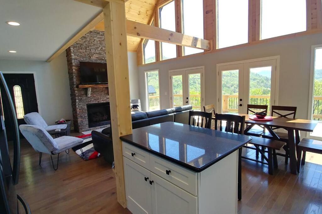 Peace Of Heaven ~ Modern Chic Cabin W/ Majestic Mountain Views Bryson City Esterno foto