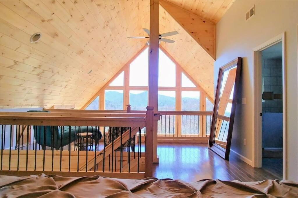 Peace Of Heaven ~ Modern Chic Cabin W/ Majestic Mountain Views Bryson City Esterno foto